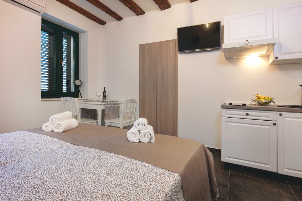 Studio Apartments Insula 스플리트 외부 사진